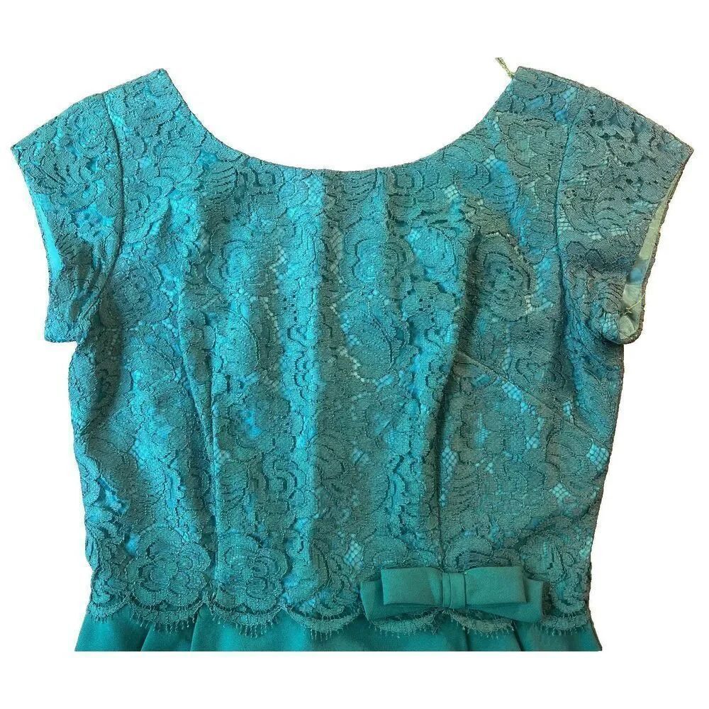 Vintage 50s Union Made Blue Lace Top Short Sleeved Dress Size 6